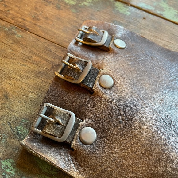 Hand made vintage leather cuff with star design  three buckles - Picture 6 of 10